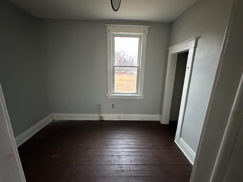 1014 Kenwood St #1 - Photo 5 of 7