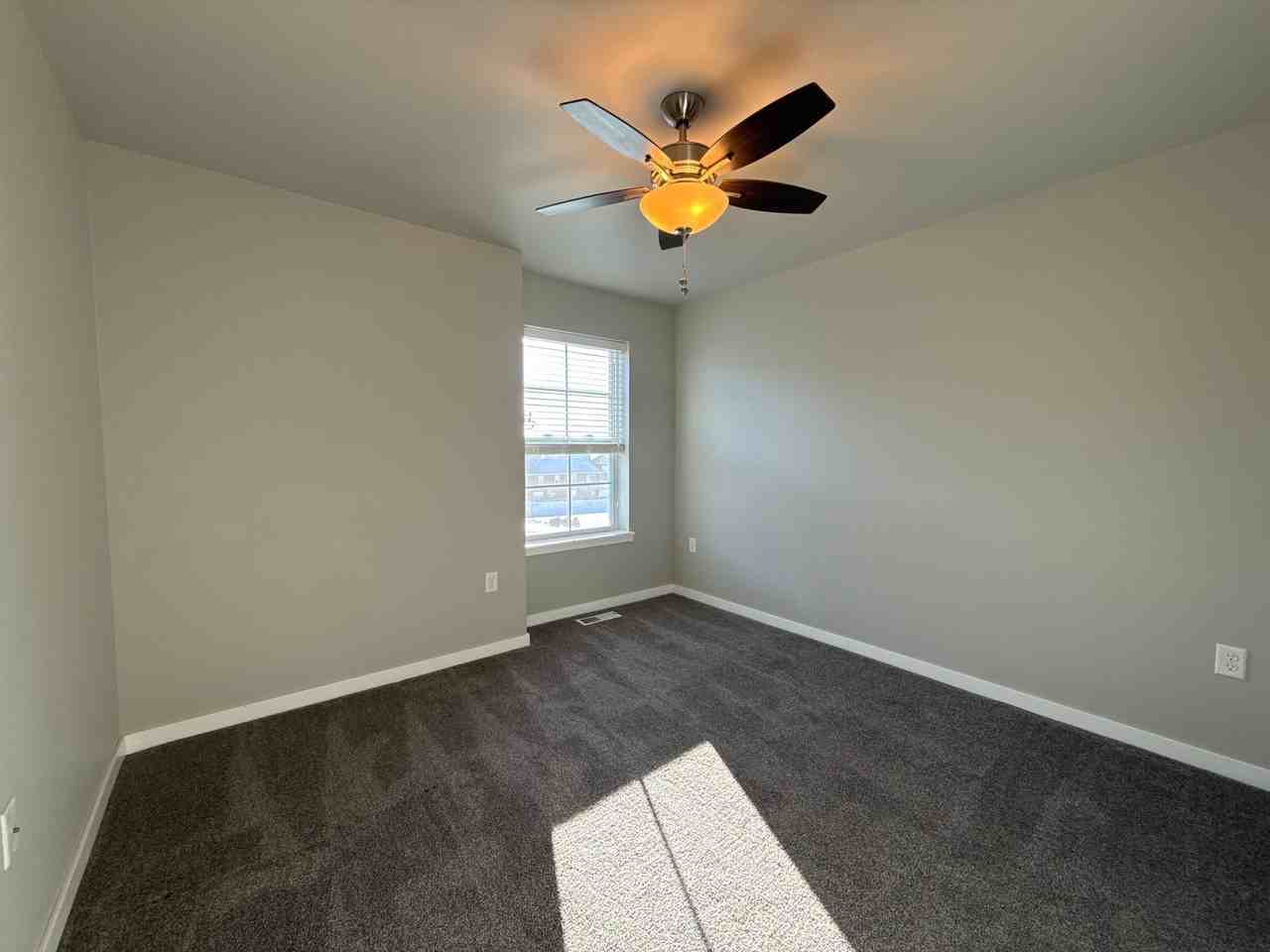 Sunny Ridge Townhomes - Photo 6 of 13