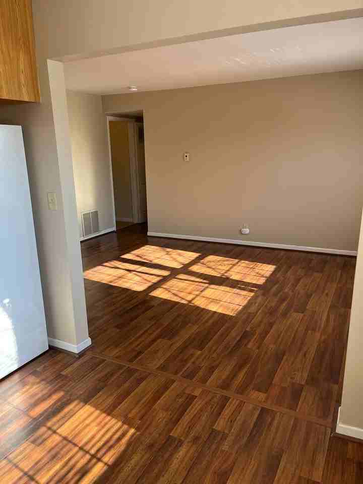 1601 E Fort Wayne St - Photo 2 of 15