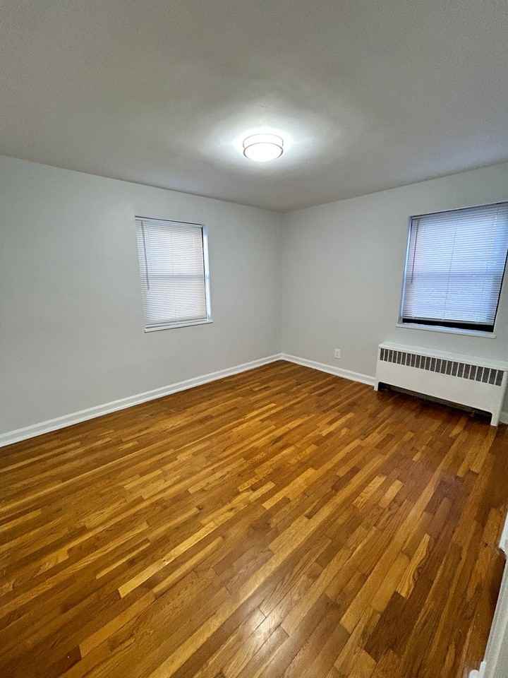 Affordable Luxury In the Heart of East Orange - Photo 5 of 7