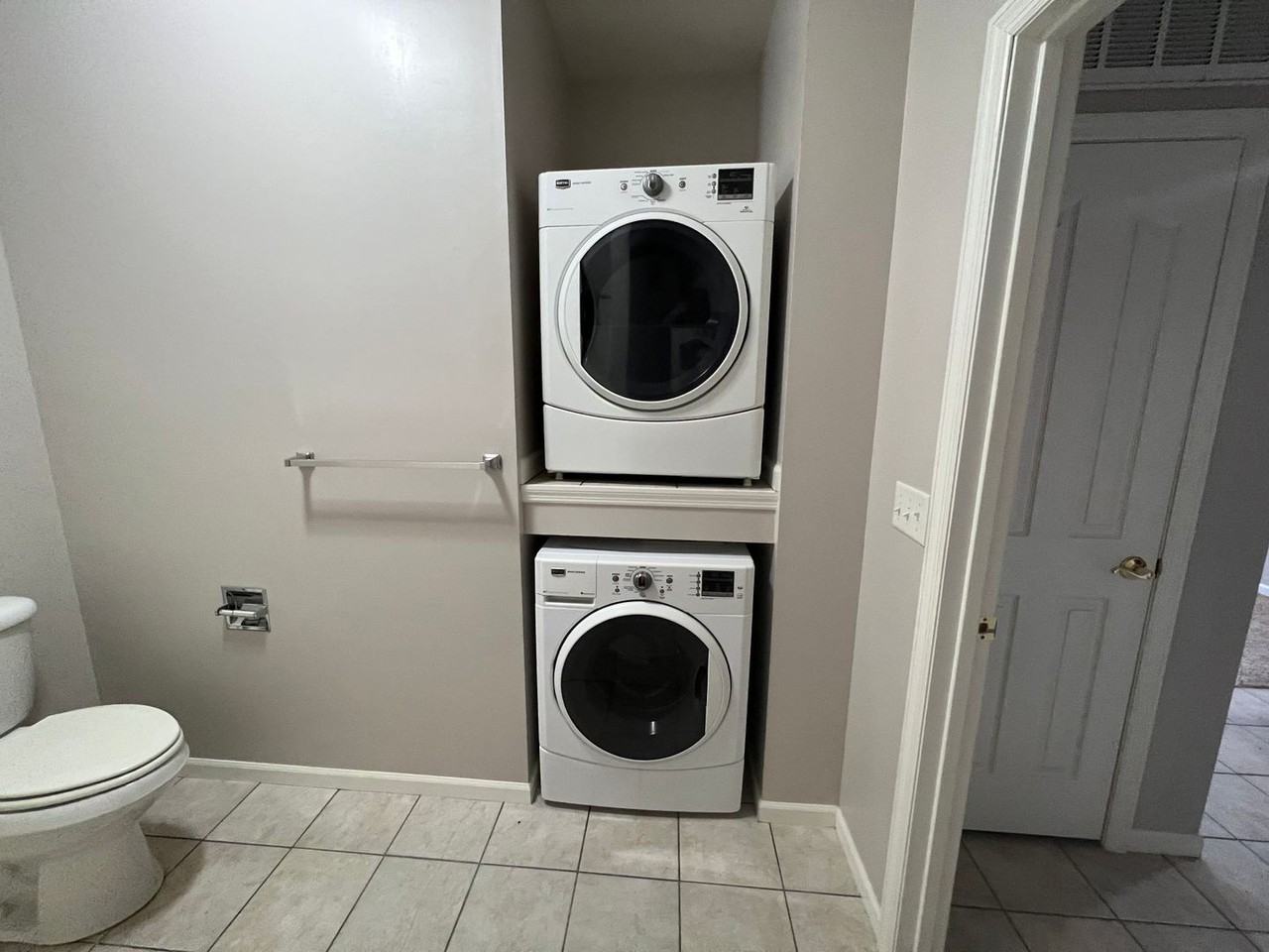 1126 Bertrand St #4 - Photo 5 of 7