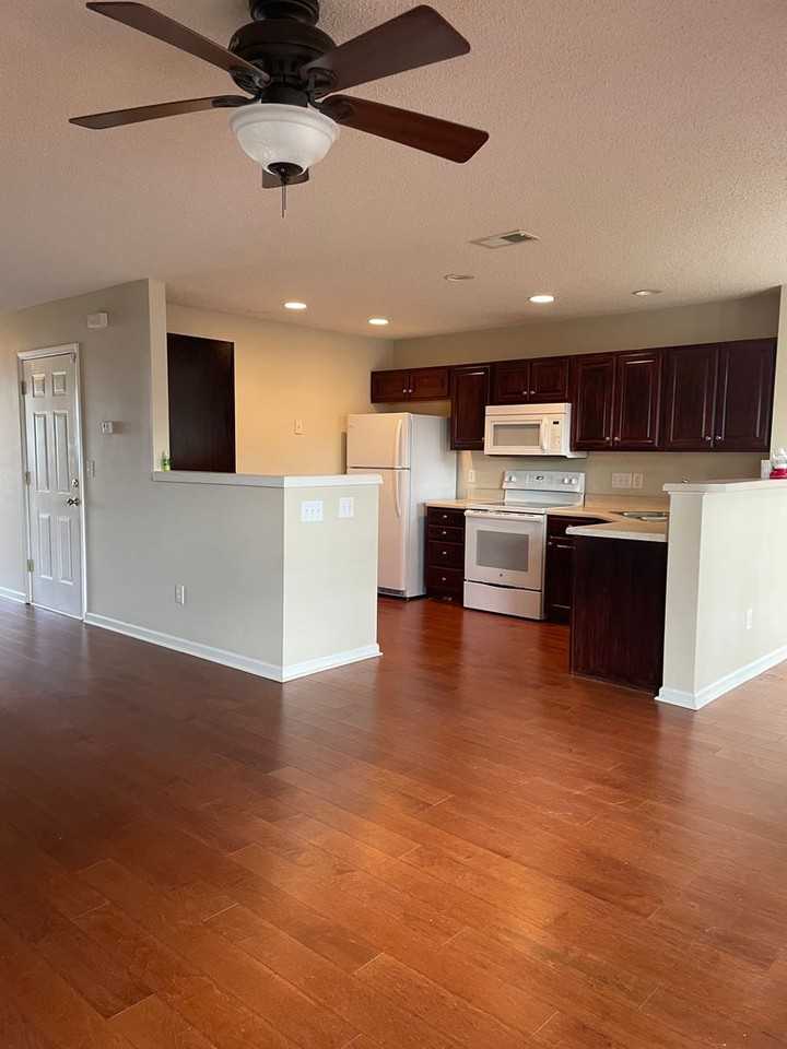 11919 Maria Ester Ct - Photo 4 of 37