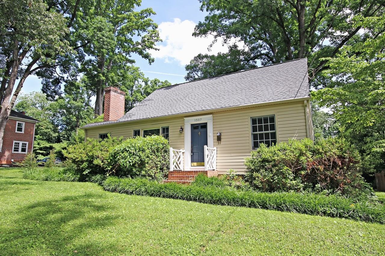 1507 Oxford Rd - Photo 2 of 27