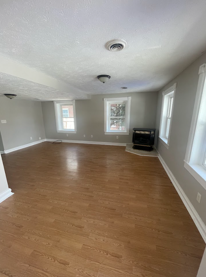 34 E Water St - Photo 2 of 8