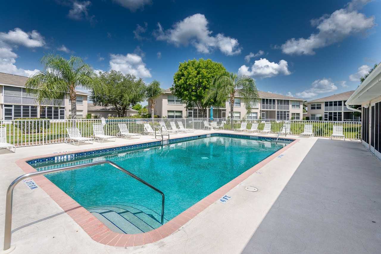 11644 Sw Egret Cir - Photo 3 of 34