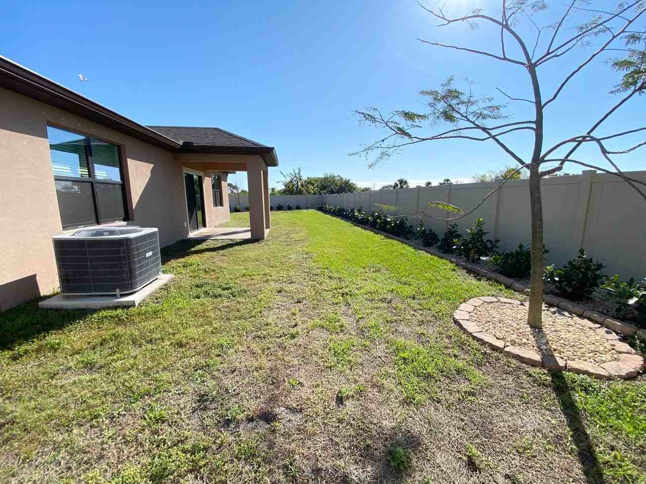 7499 Tourmaline Dr - Photo 3 of 29