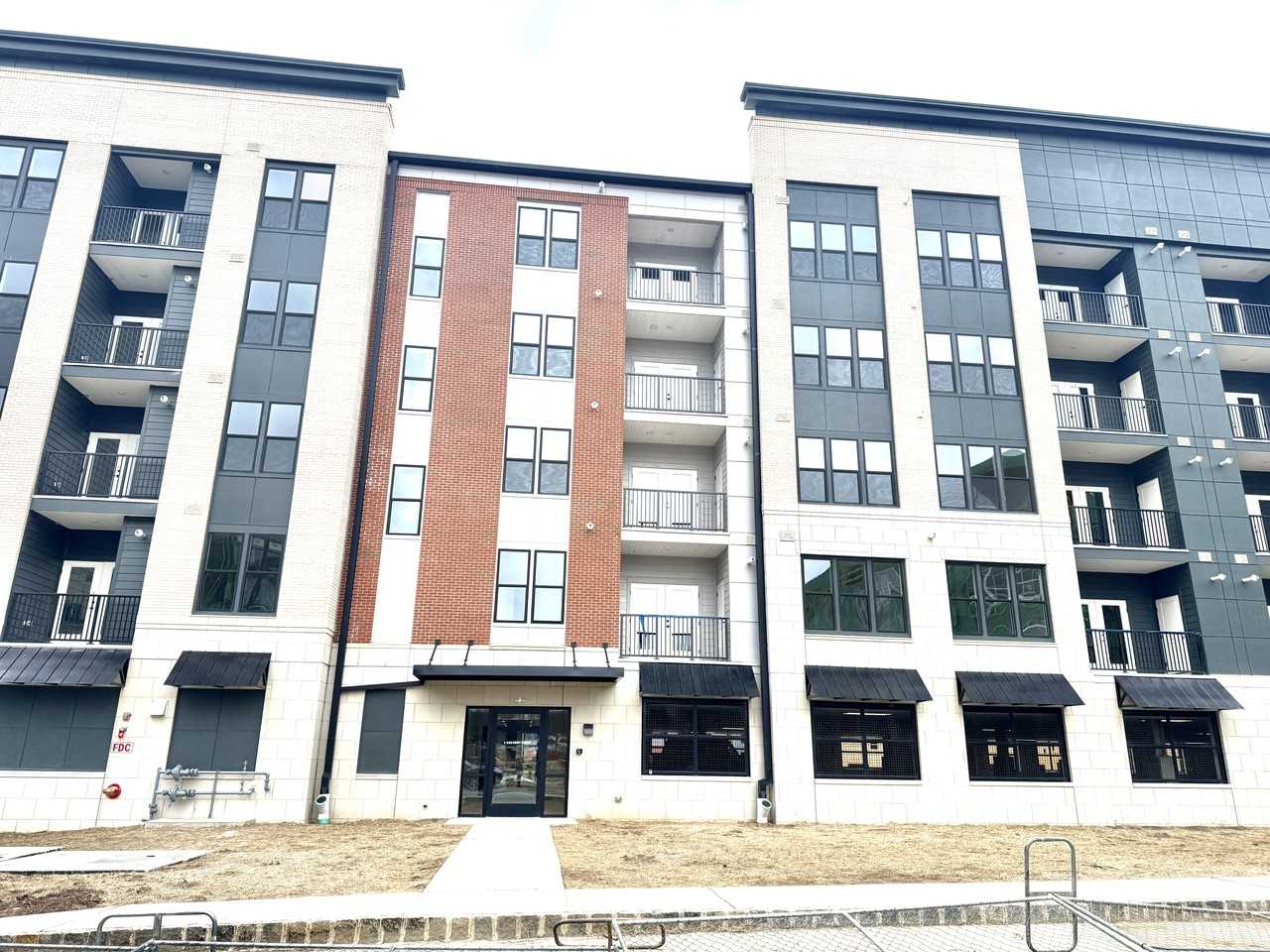 Culvert Dr #110 - Photo 5 of 8