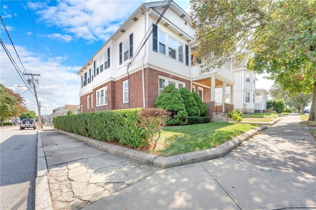 67 N Carpenter St #67 - Photo 2 of 16