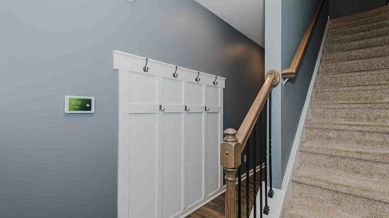 1253 Adrian Ct - Photo 6 of 19