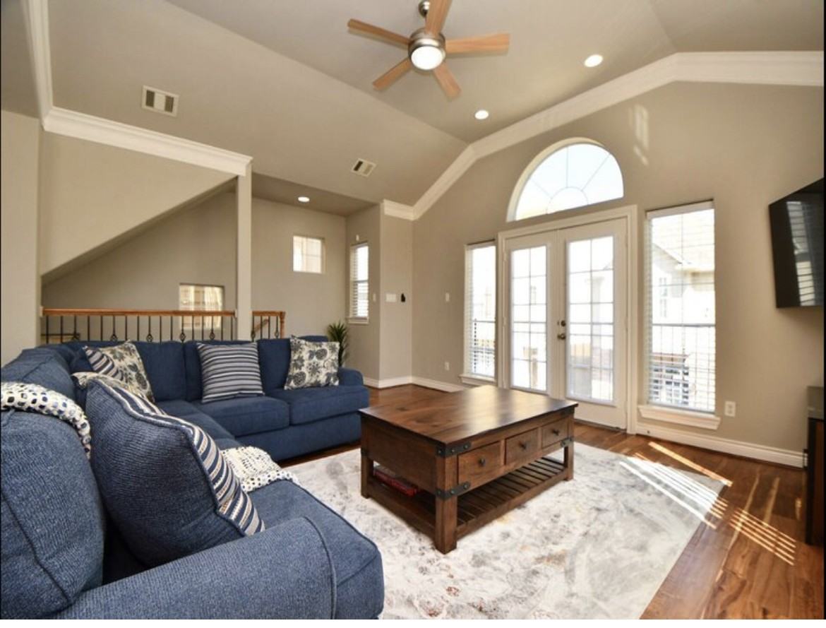 9016 Bayview Cove Dr #NA - Photo 3 of 20