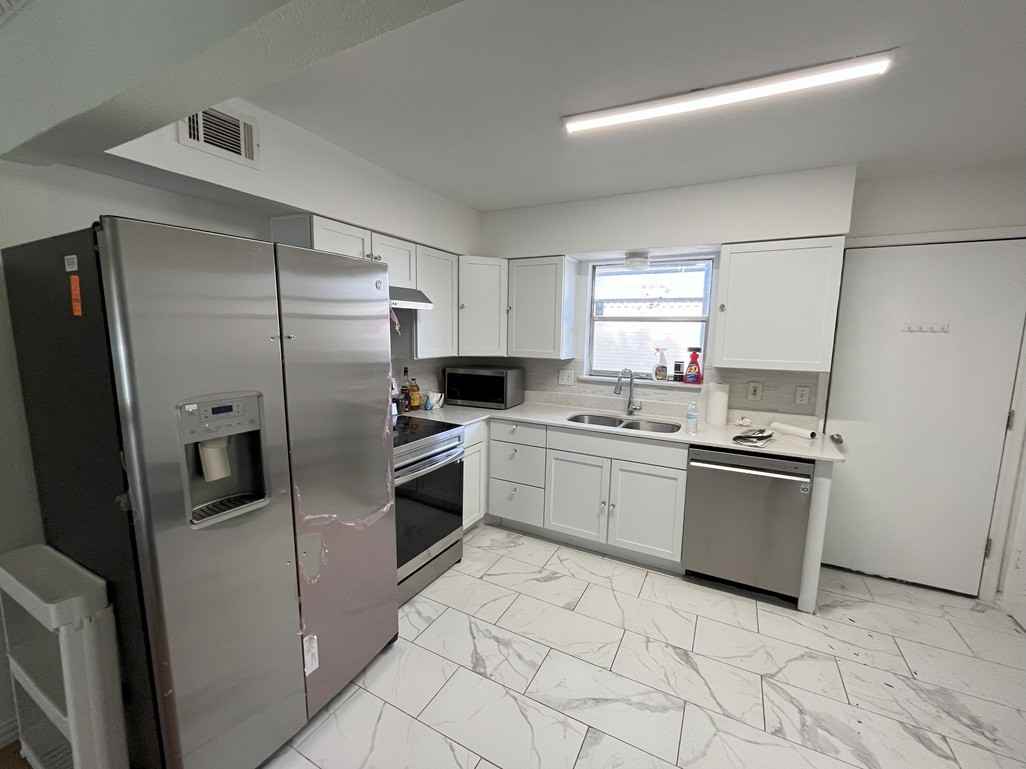 4209 Avondale Ave #208 - Photo 3 of 22