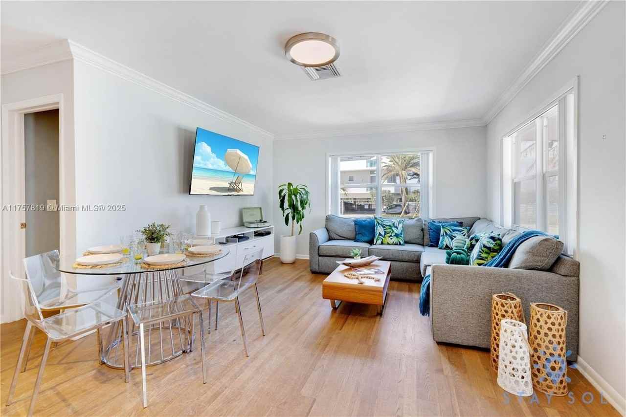 328 Missouri St - Photo 7 of 44