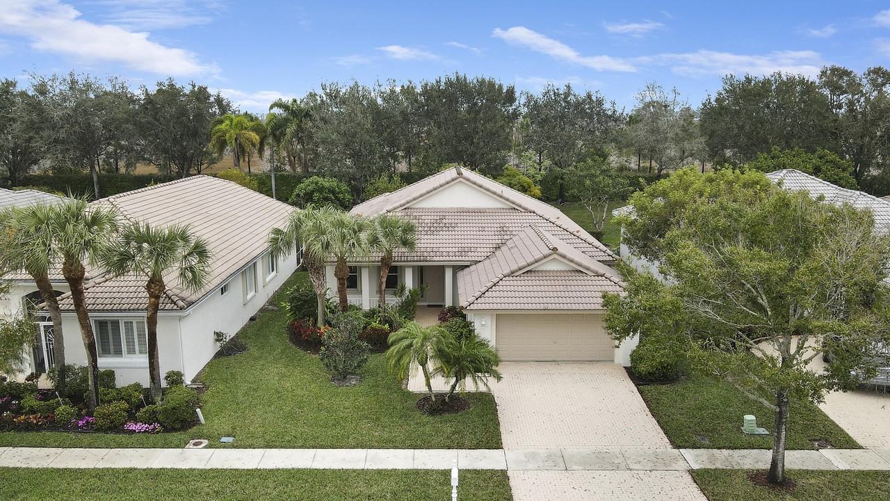 2464 Sailfish Cove Dr - Photo 5 of 47