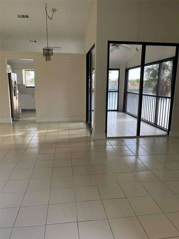 8210 Nw 191st St #25-5 - Photo 2 of 8