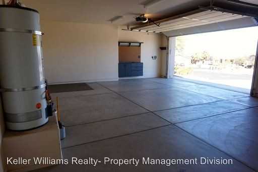 2792 S Aurora Ave - Photo 2 of 26