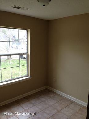 1115 Wilson Ridge - Photo 2 of 13