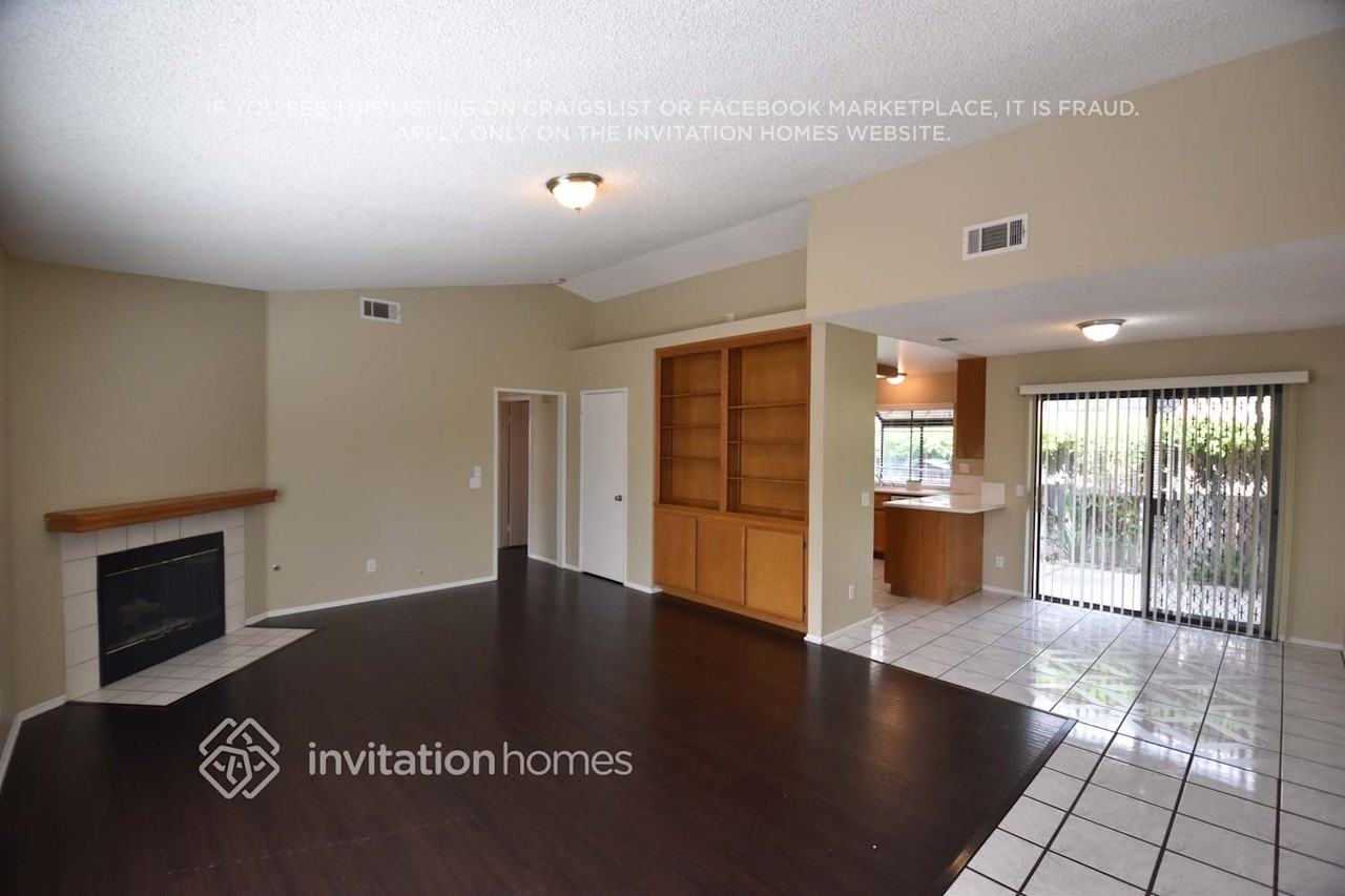 2878 Acacia Ave - Photo 3 of 12