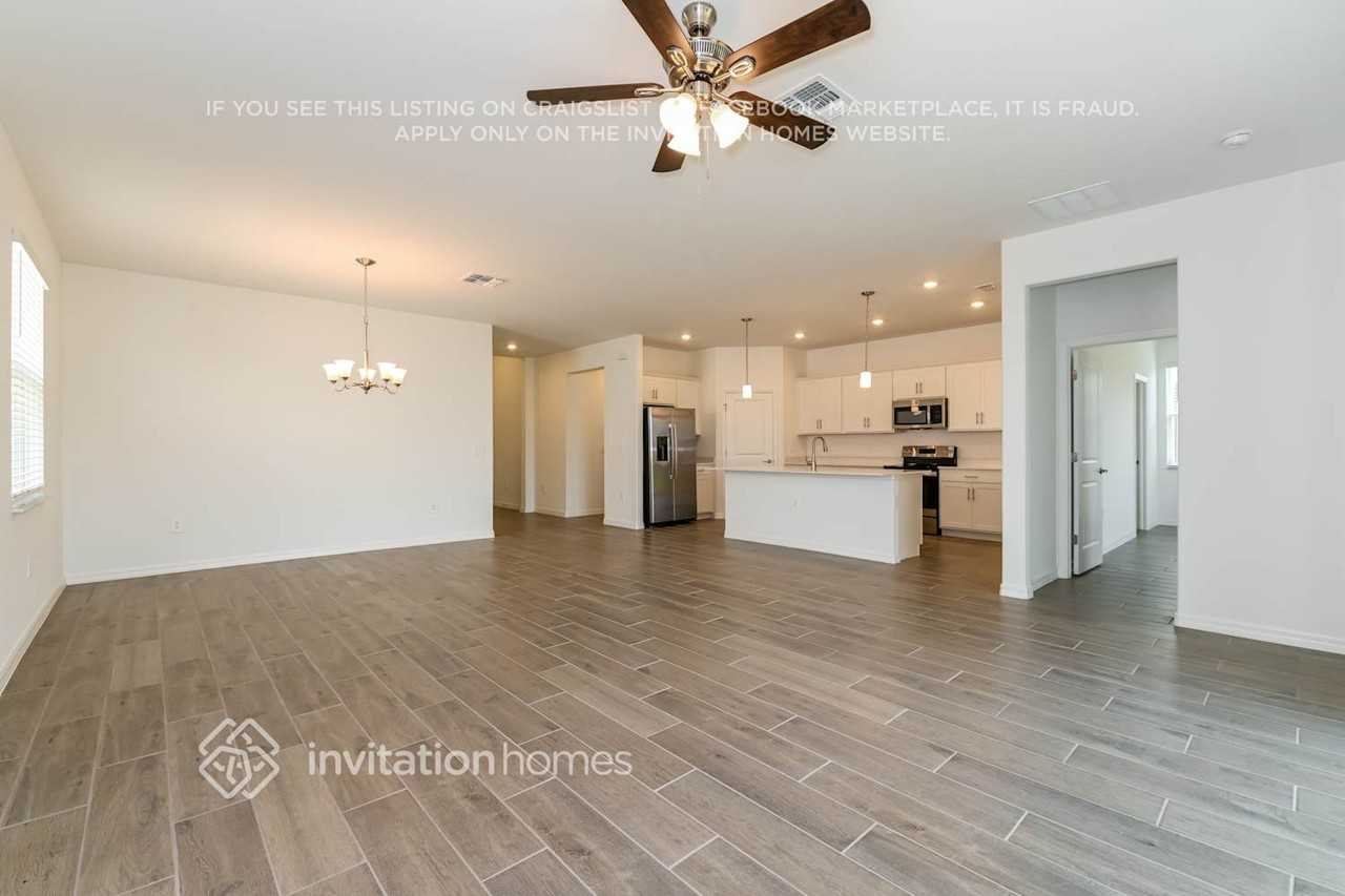 2380 Dragonfruit Way - Photo 4 of 16