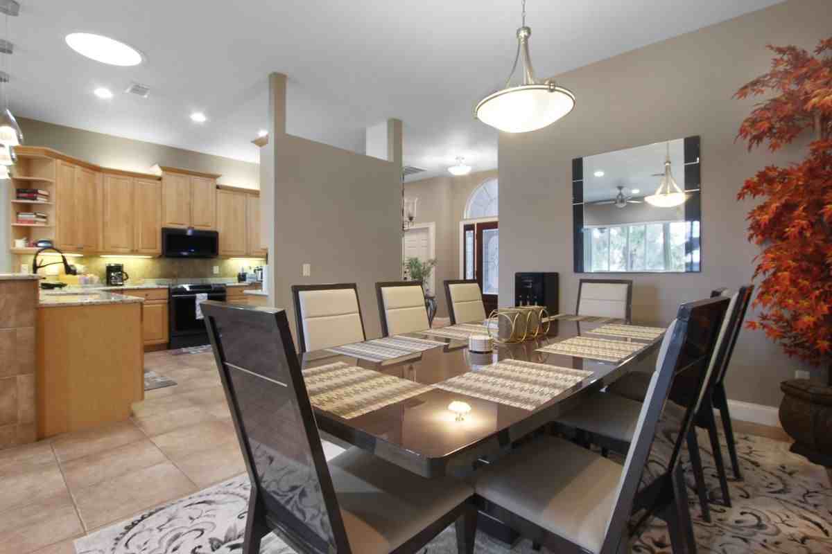 1120 Linkside Ct - Photo 5 of 19