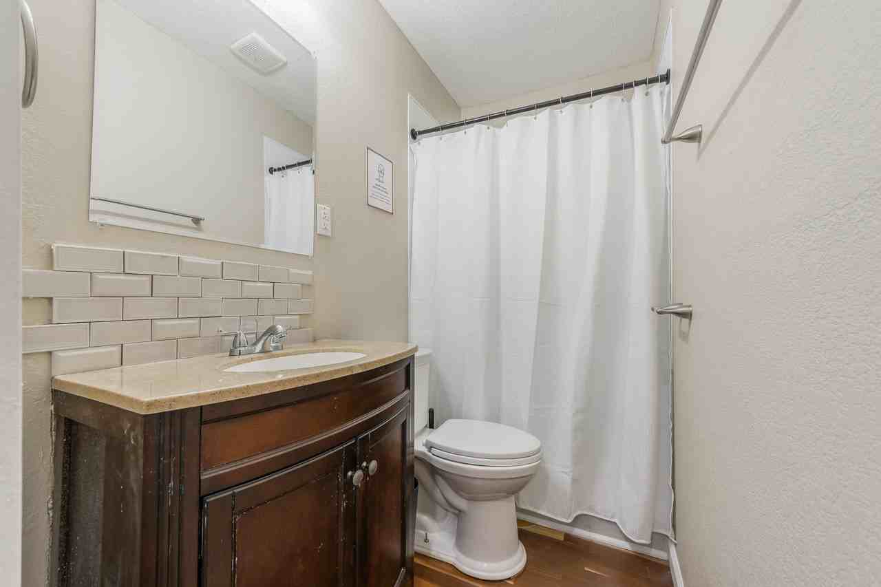 E 13th St S - Photo 2 of 9