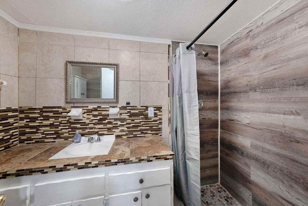 71st Avenue North - Photo 5 of 10