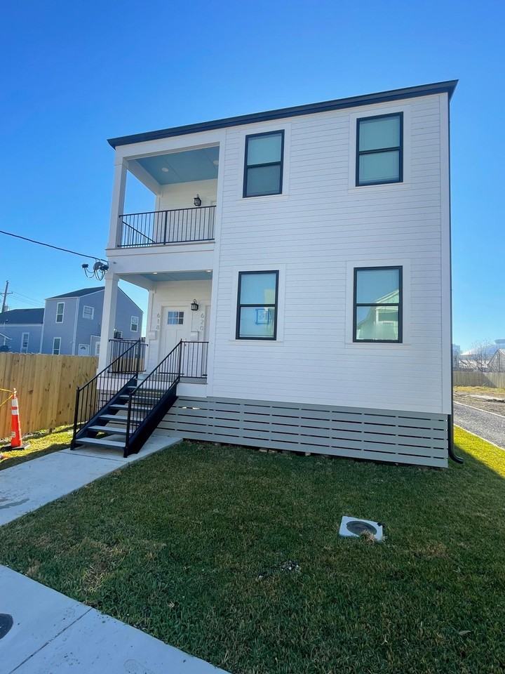 S Tonti St - Photo 2 of 6