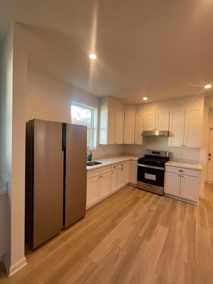 S Tonti St - Photo 3 of 6