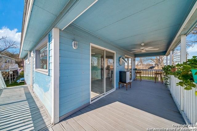 285 Isle Of View Dr - Photo 2 of 12