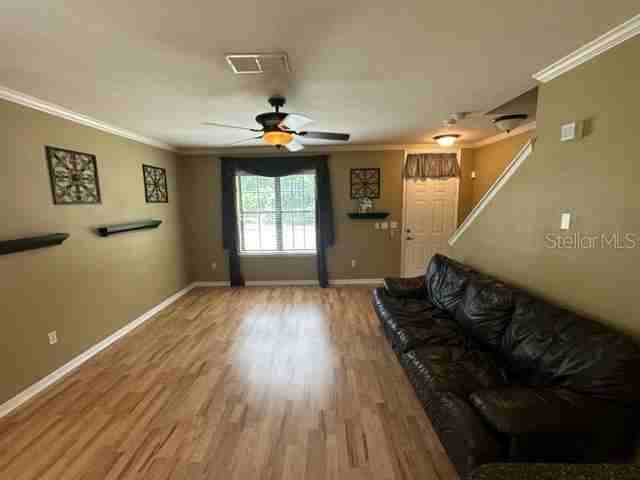 736 Centervale Drive - Photo 5 of 23
