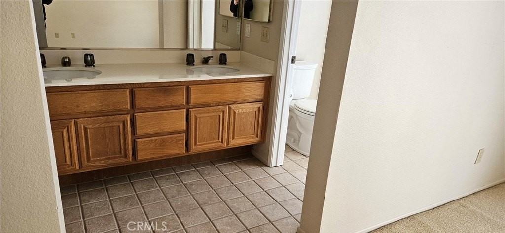 5258 West Plain Field Drive - Photo 7 of 9