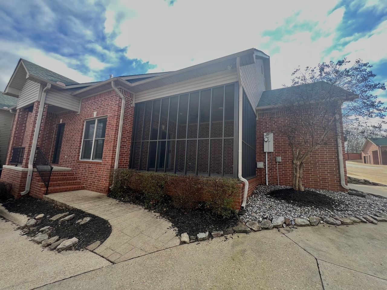 3810 Ridgepointe Cv - Photo 2 of 9