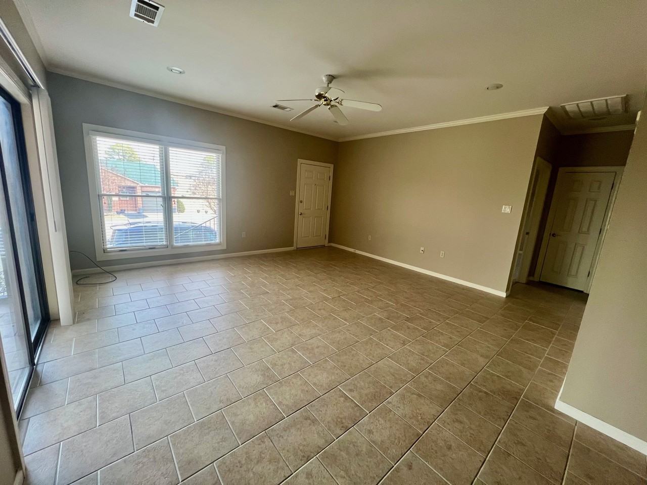 3810 Ridgepointe Cv - Photo 3 of 9