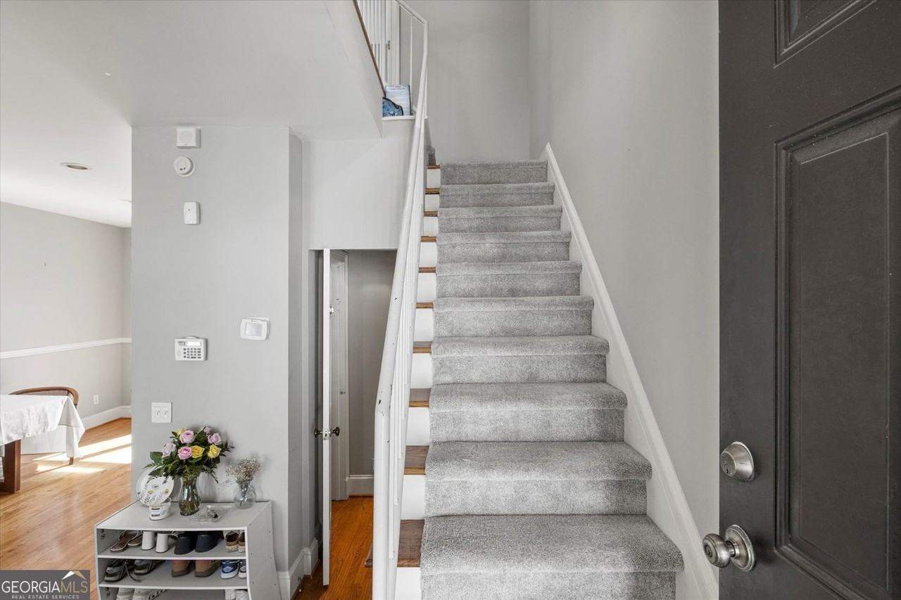 802 Piedmont Ave Ne - Photo 4 of 34