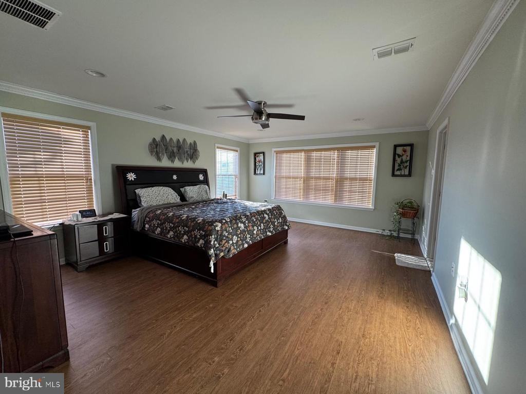26 Morris Ln - Photo 3 of 27