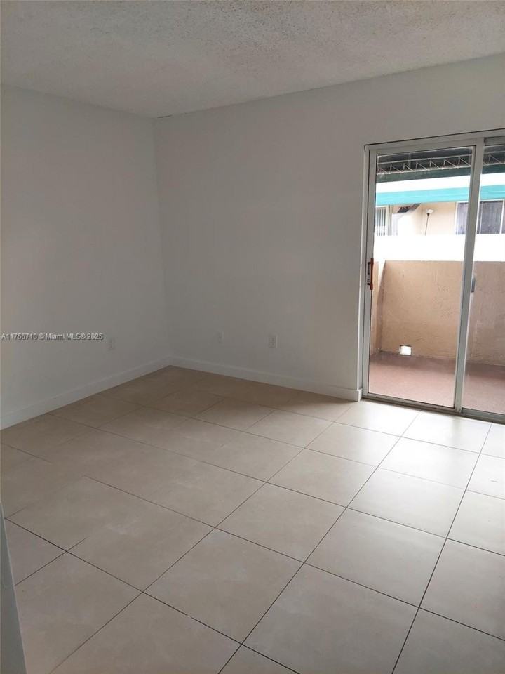 8675 Nw 5th Ter - Photo 7 of 12