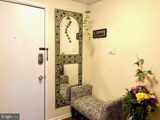 262 Hampshire Dr - Photo 2 of 27