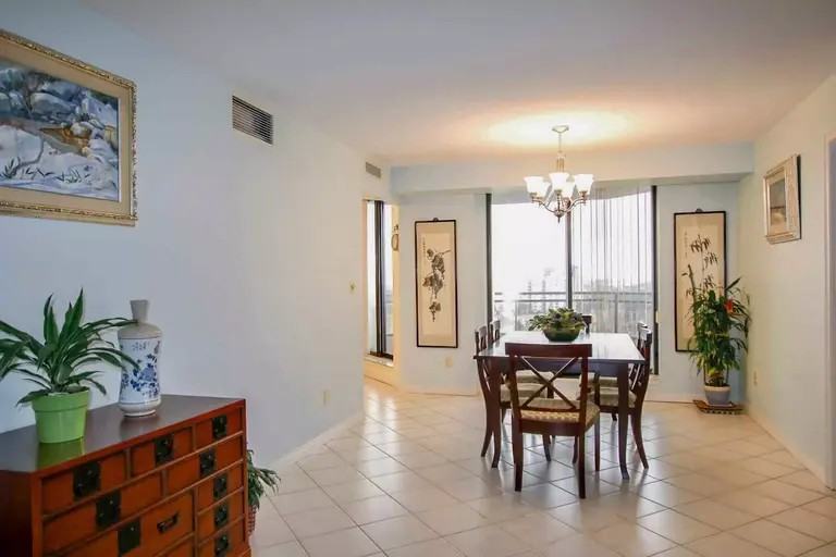 900 Wilson Rd N #1005 - Photo 3 of 9