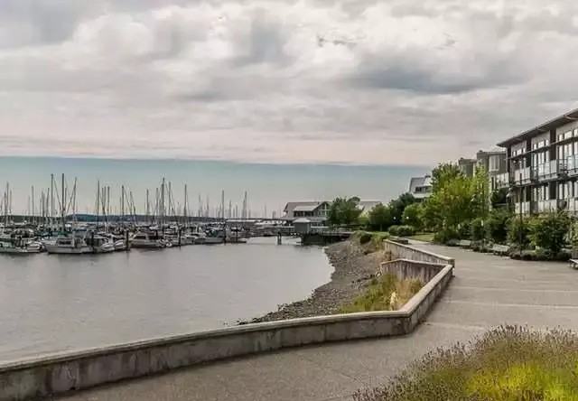 580 Stewart Ave #204 - Photo 2 of 8