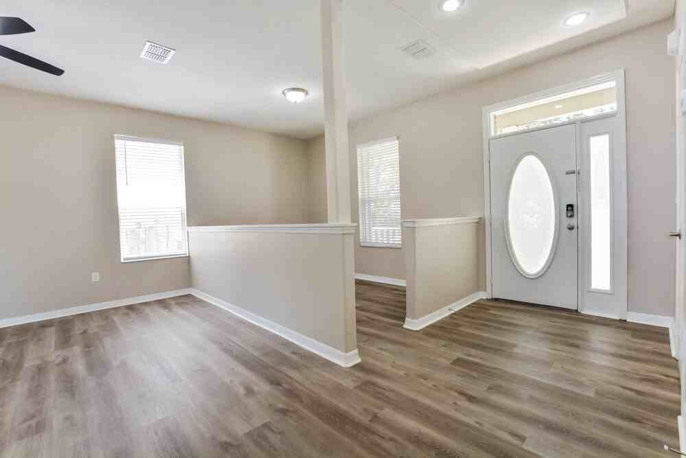 1221 Woodflower Way - Photo 4 of 17
