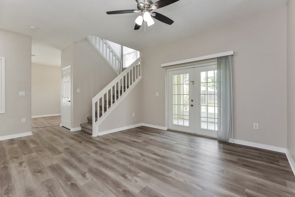 1221 Woodflower Way - Photo 6 of 17