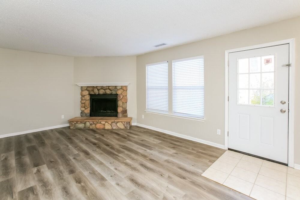 2311 Collins Way - Photo 5 of 16