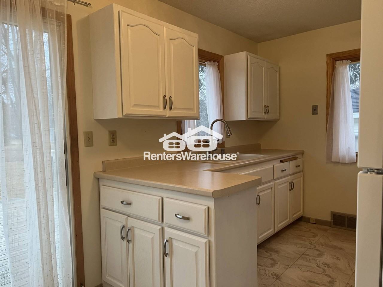 8645 Eldorado St Ne - Photo 4 of 13