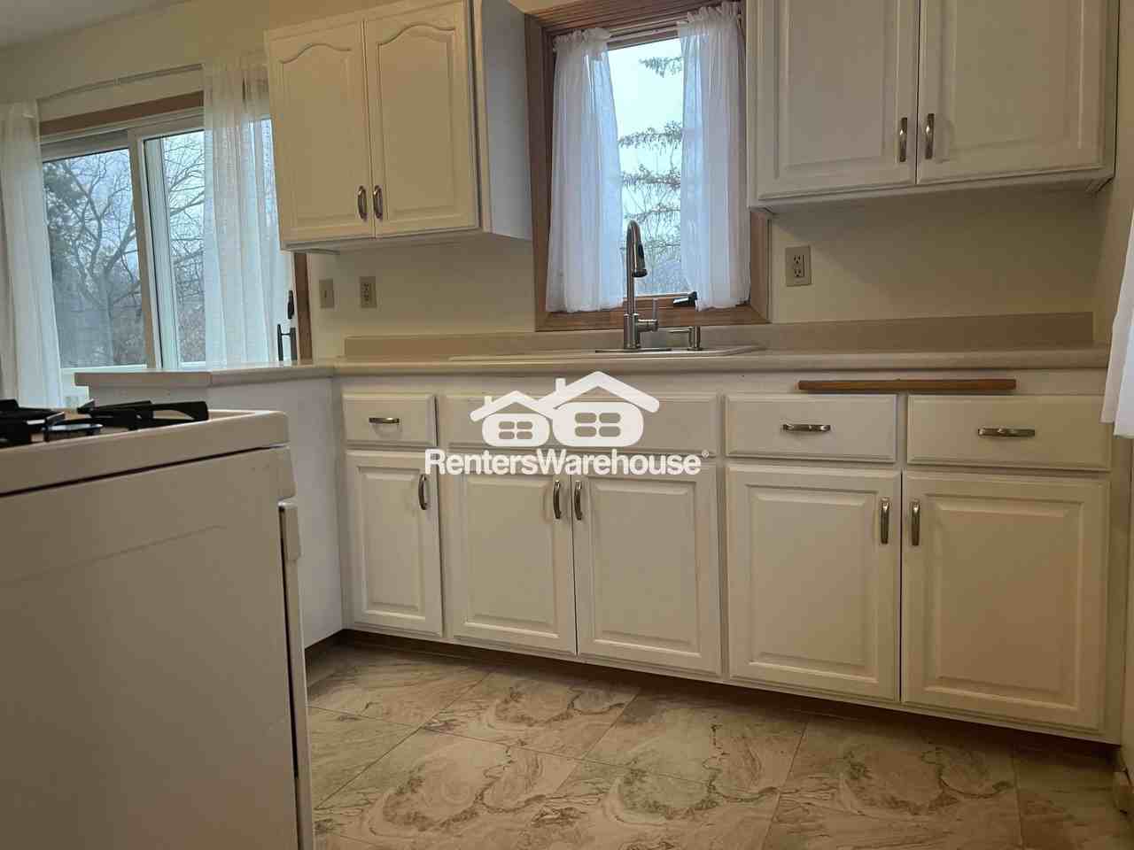 8645 Eldorado St Ne - Photo 7 of 13