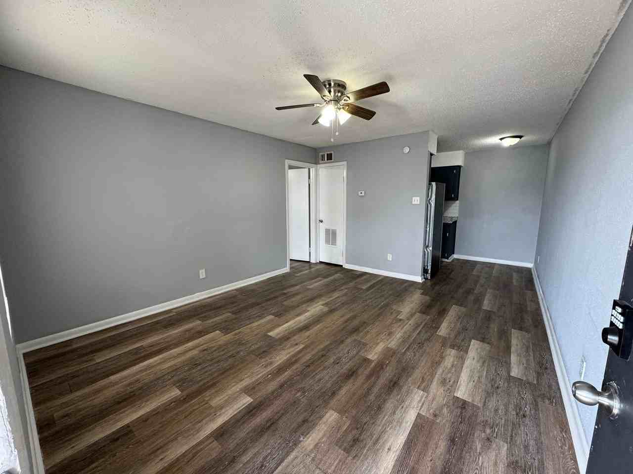 11311 Mara Lynn Rd - Photo 2 of 10