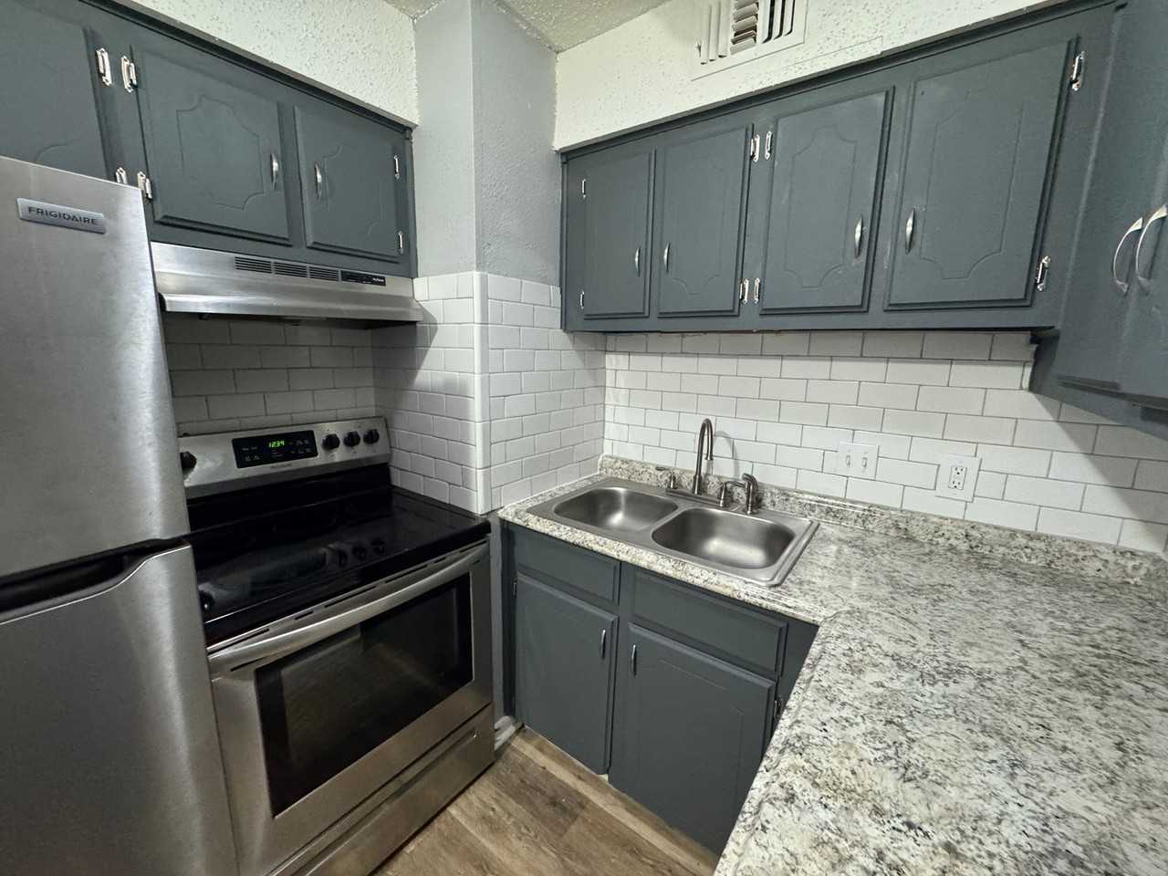 11311 Mara Lynn Rd - Photo 4 of 10