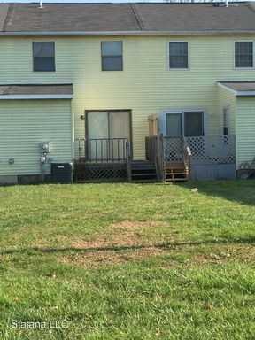 70 Willis Rd - Photo 2 of 11