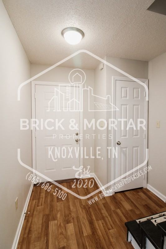 130 N 6th St - Photo 5 of 29