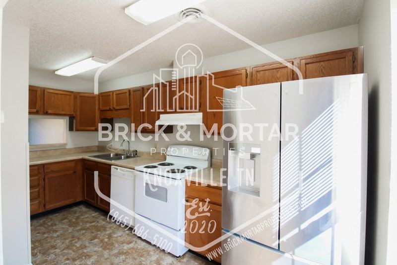 130 N 6th St - Photo 7 of 29