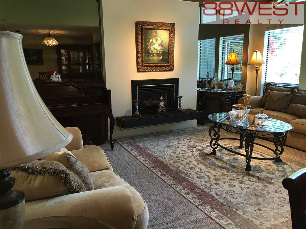 6520 Rosebery Avenue - Photo 3 of 25
