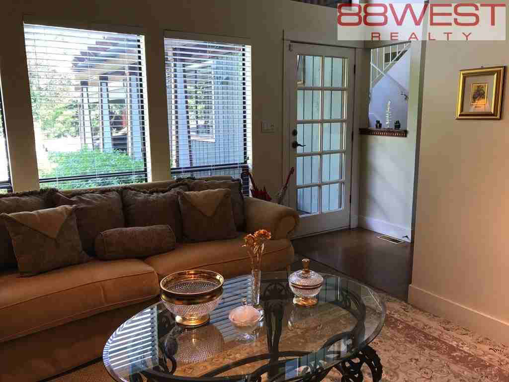 6520 Rosebery Avenue - Photo 2 of 25
